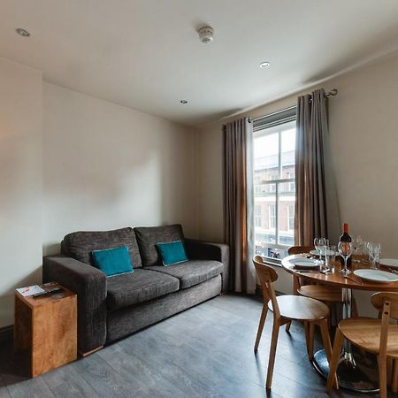 Base Apartamentos con servicio - City Road Chester Exterior foto