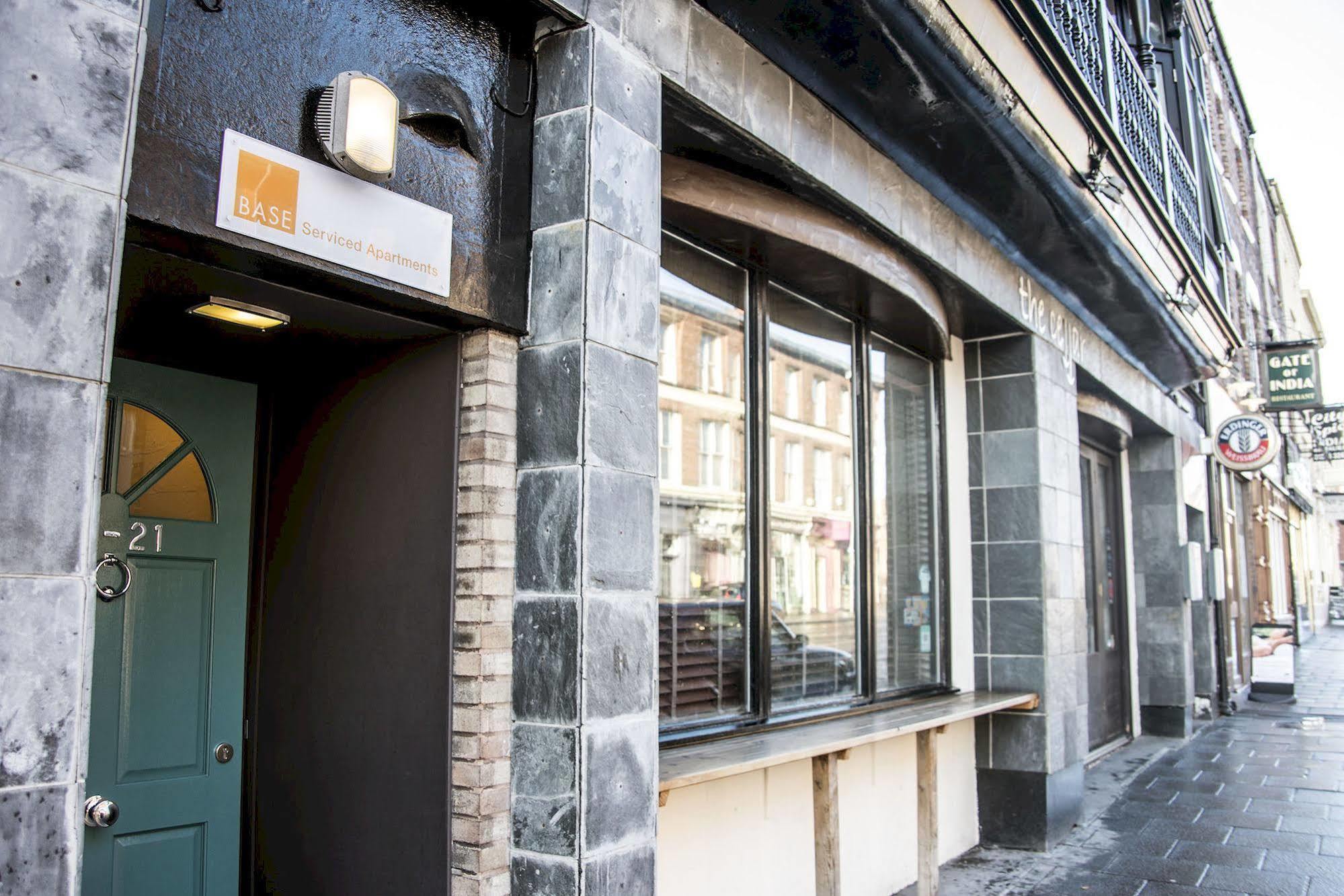 Base Apartamentos con servicio - City Road Chester Exterior foto